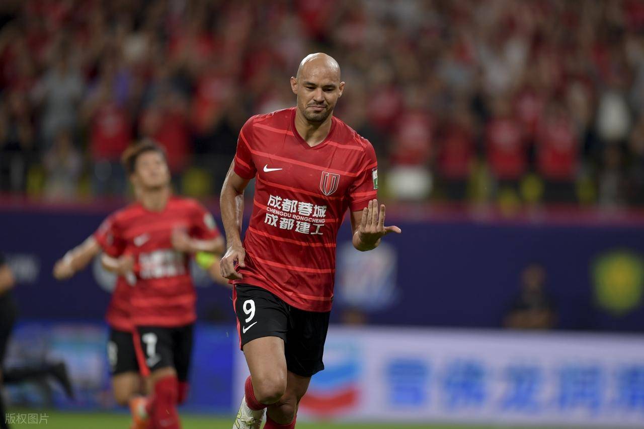 勒沃库森迎亚冠关键赛，今晚完成体检，引发热议，赛季目标并未改变(勒沃库森vs不莱梅)