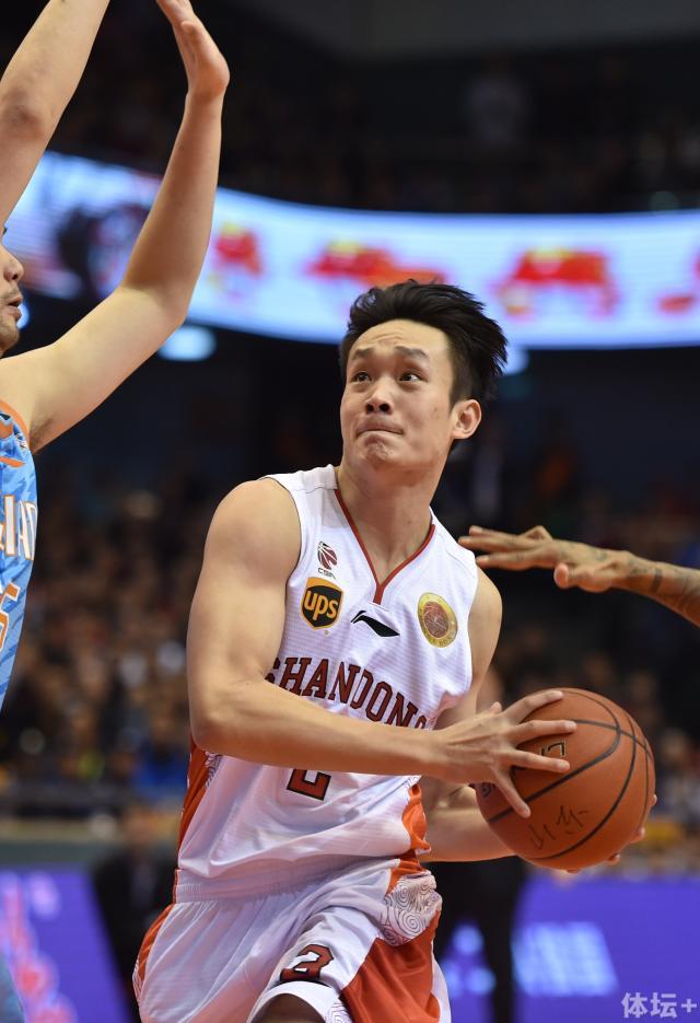 今夜体能课后，奥兰多魔术调整名单备战欧超杯，压力陡增，纪律约束更严格