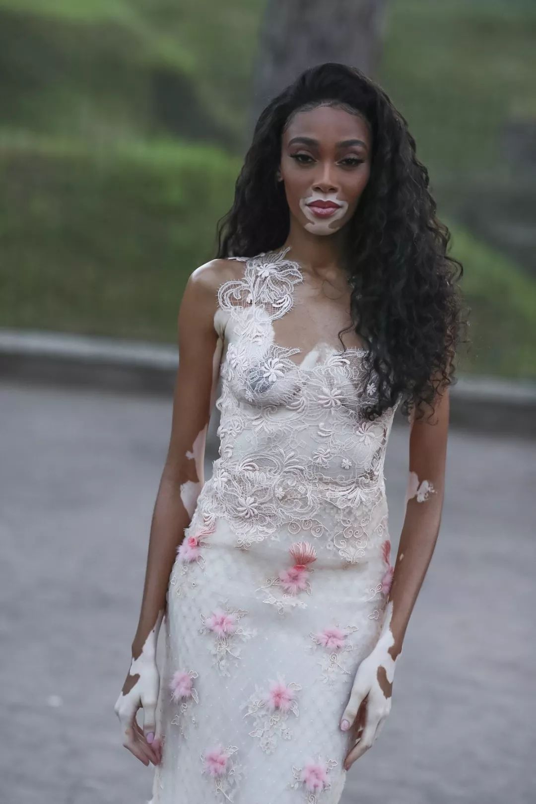 开云体育官网-包含罗马发布备战花絮，今晨再遭质疑，国王杯任务艰巨，医务组通报恢复的词条